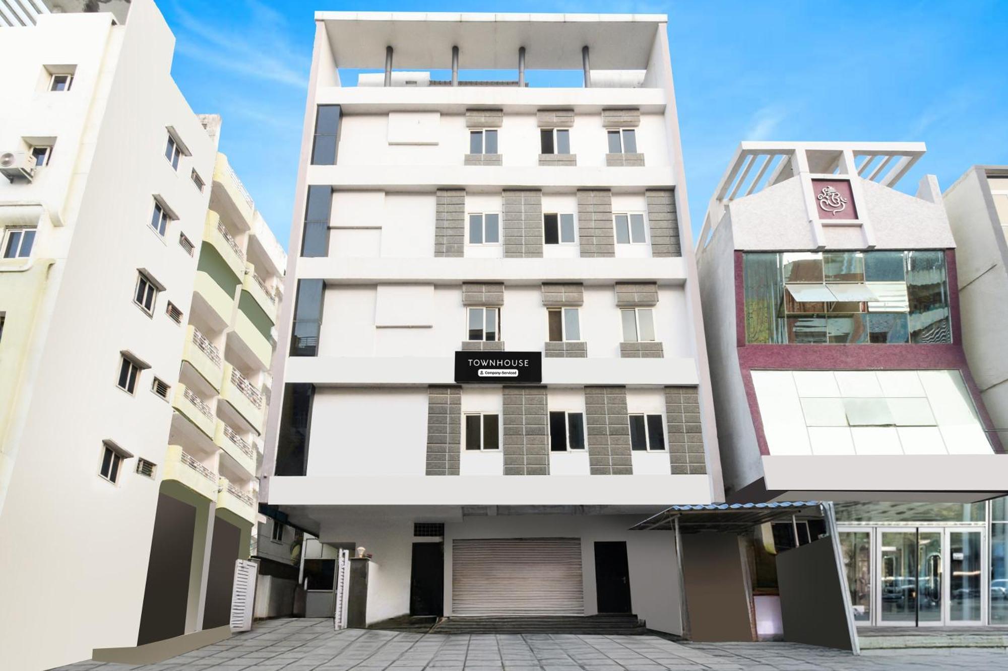 Super Townhouse Alwal Road Hotel Trimulgherry Exterior photo